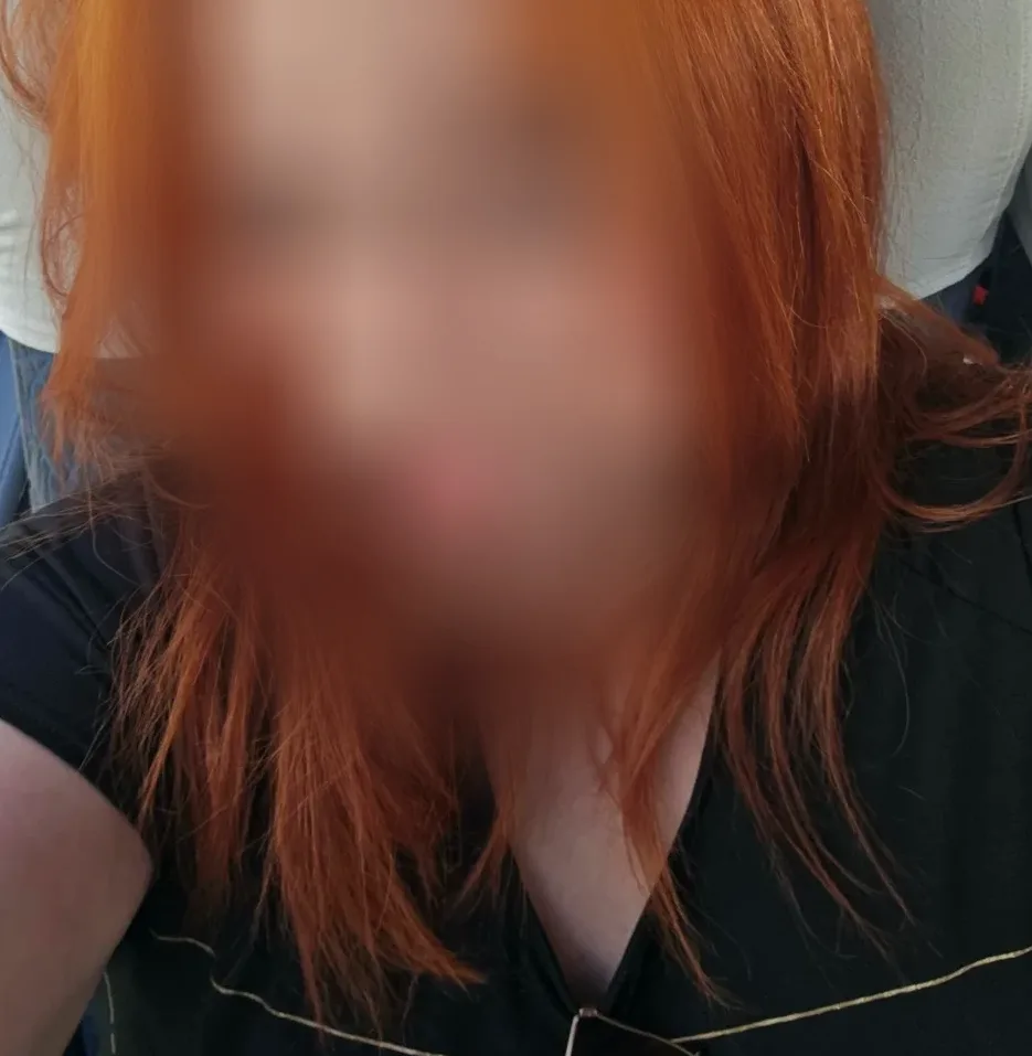Dalia, 25