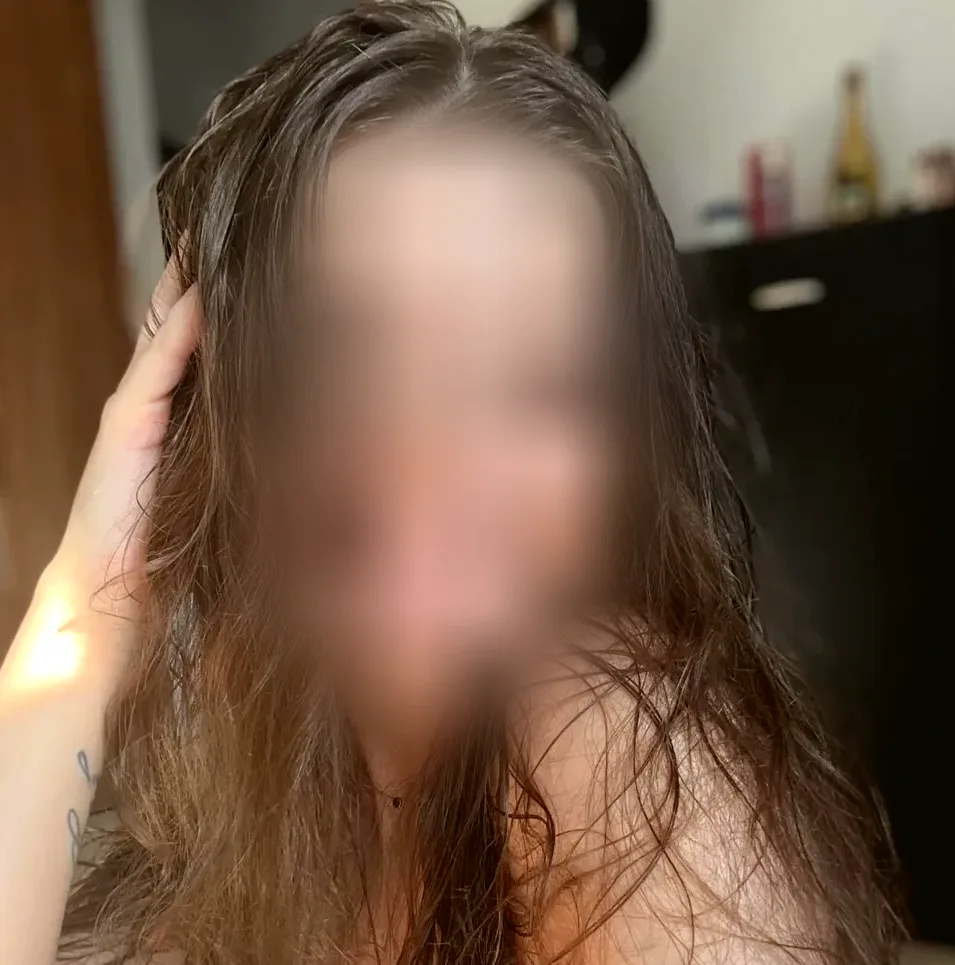 Jessica, 19