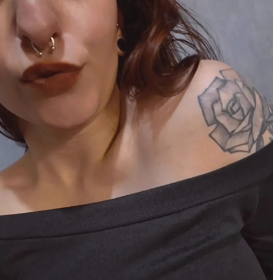 Layla, 34