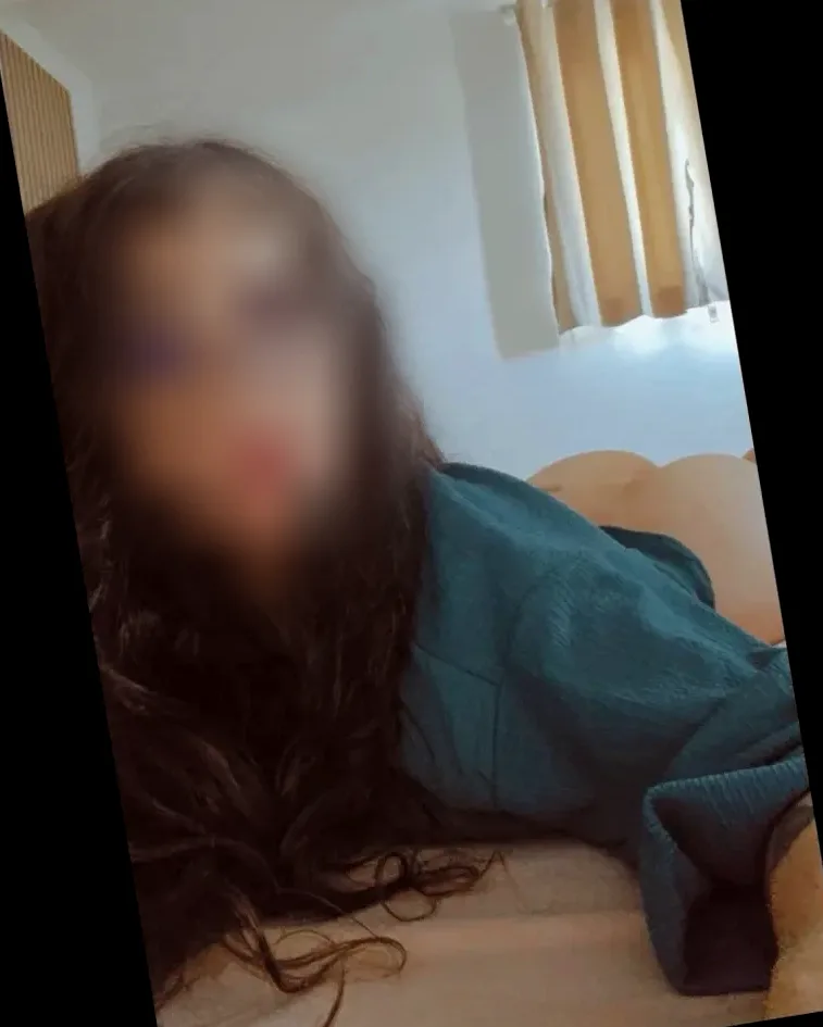 Louise, 34
