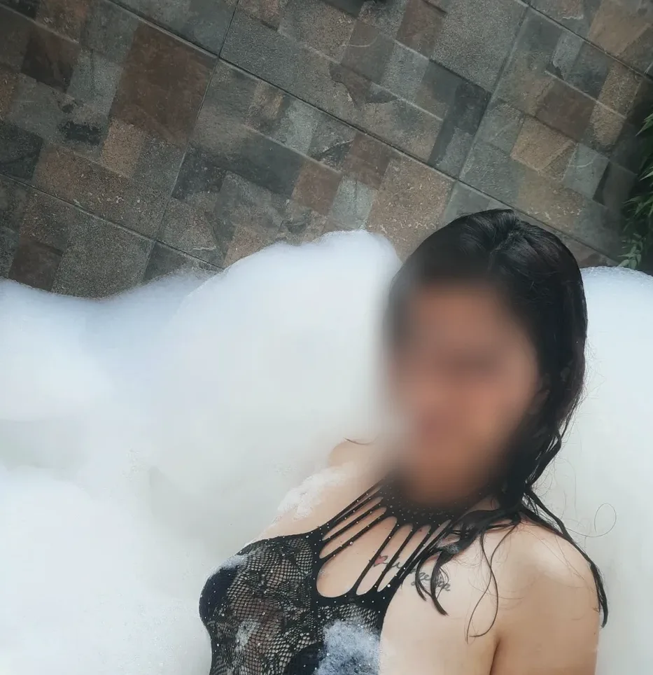 Selma, 26
