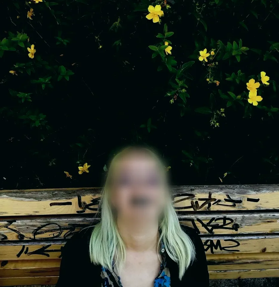 Thea, 19