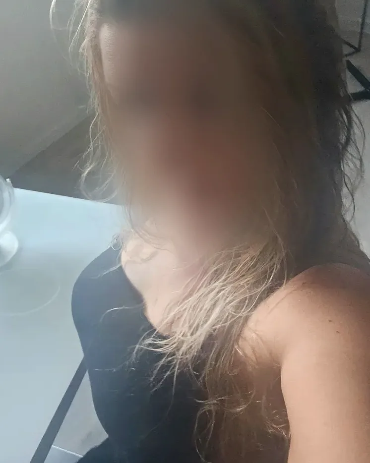 Yasmin, 31